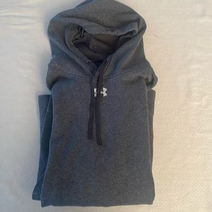 men’s UA gray sweatshirt